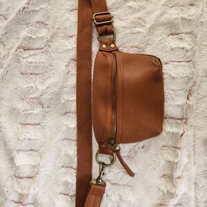 Universal Thread Brown Crossbody Bag